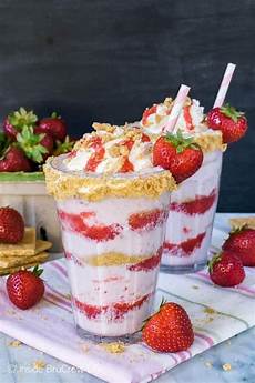 Cream Strawberry Biscuit