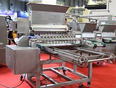 Biscuit Packaging Machines
