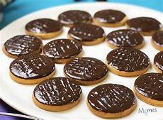 Sesame Biscuits